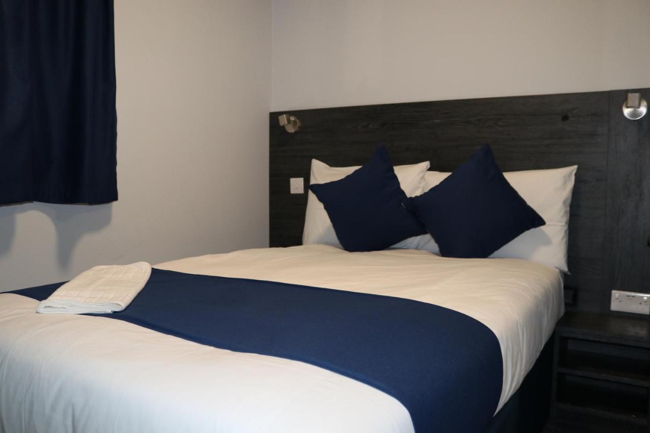 Blue Sapphire Hotel 伊尔福德 外观 照片