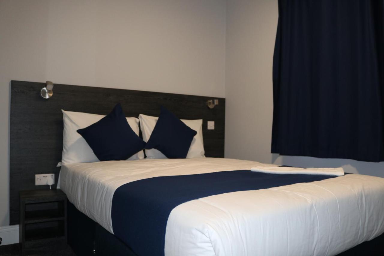 Blue Sapphire Hotel 伊尔福德 外观 照片