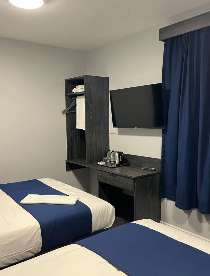 Blue Sapphire Hotel 伊尔福德 外观 照片